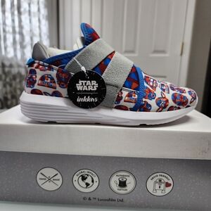 Star Wars Inkkas Limited Edition Slip On Shoes Men's Size 7 Women's Size 9